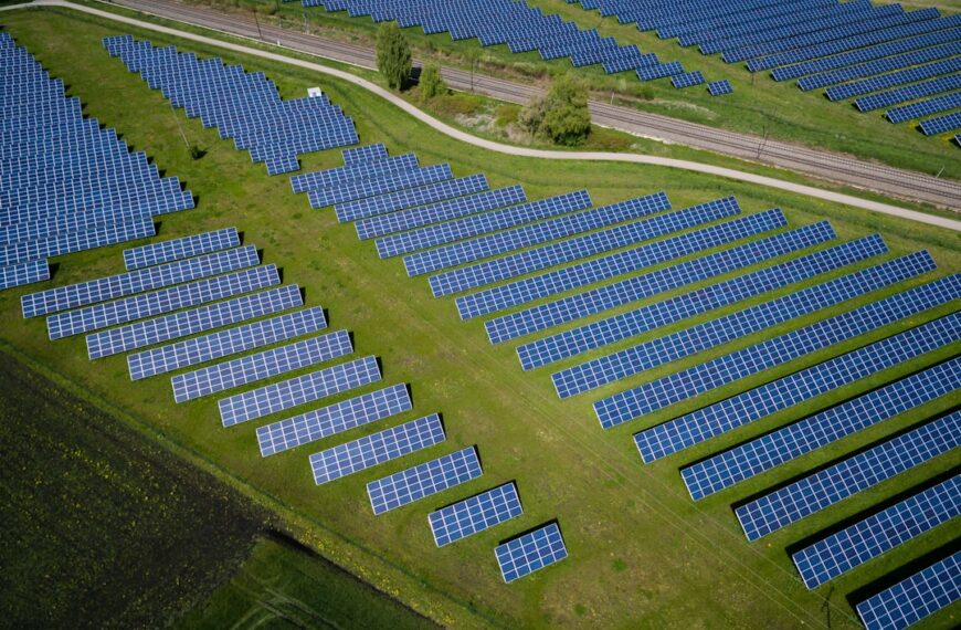 Photo Solar panels